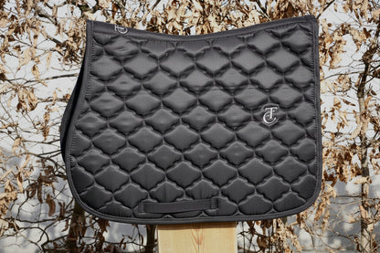 PRE-ORDER! Black zadeldek springen